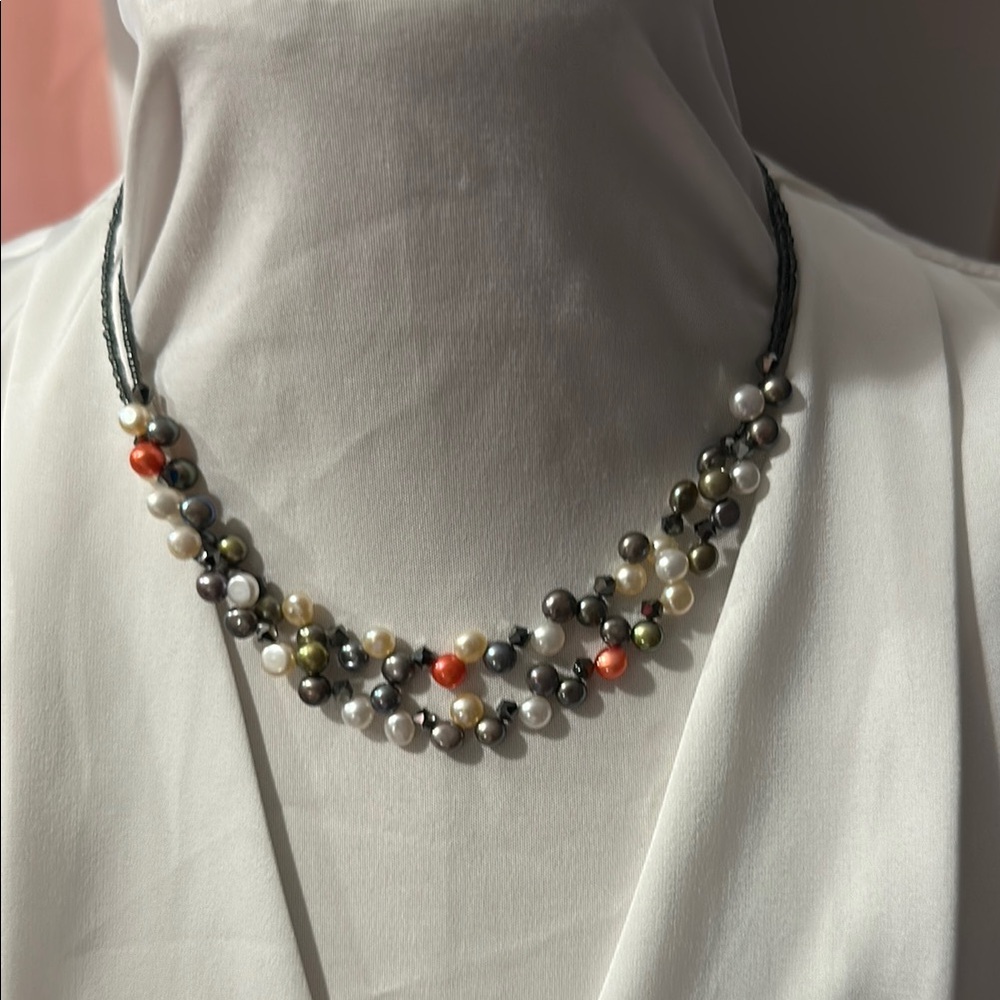 Elegant Multicolor Pearl Necklace